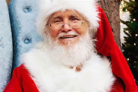 27 places to get Santa photos taken in Melbourne 2023 .